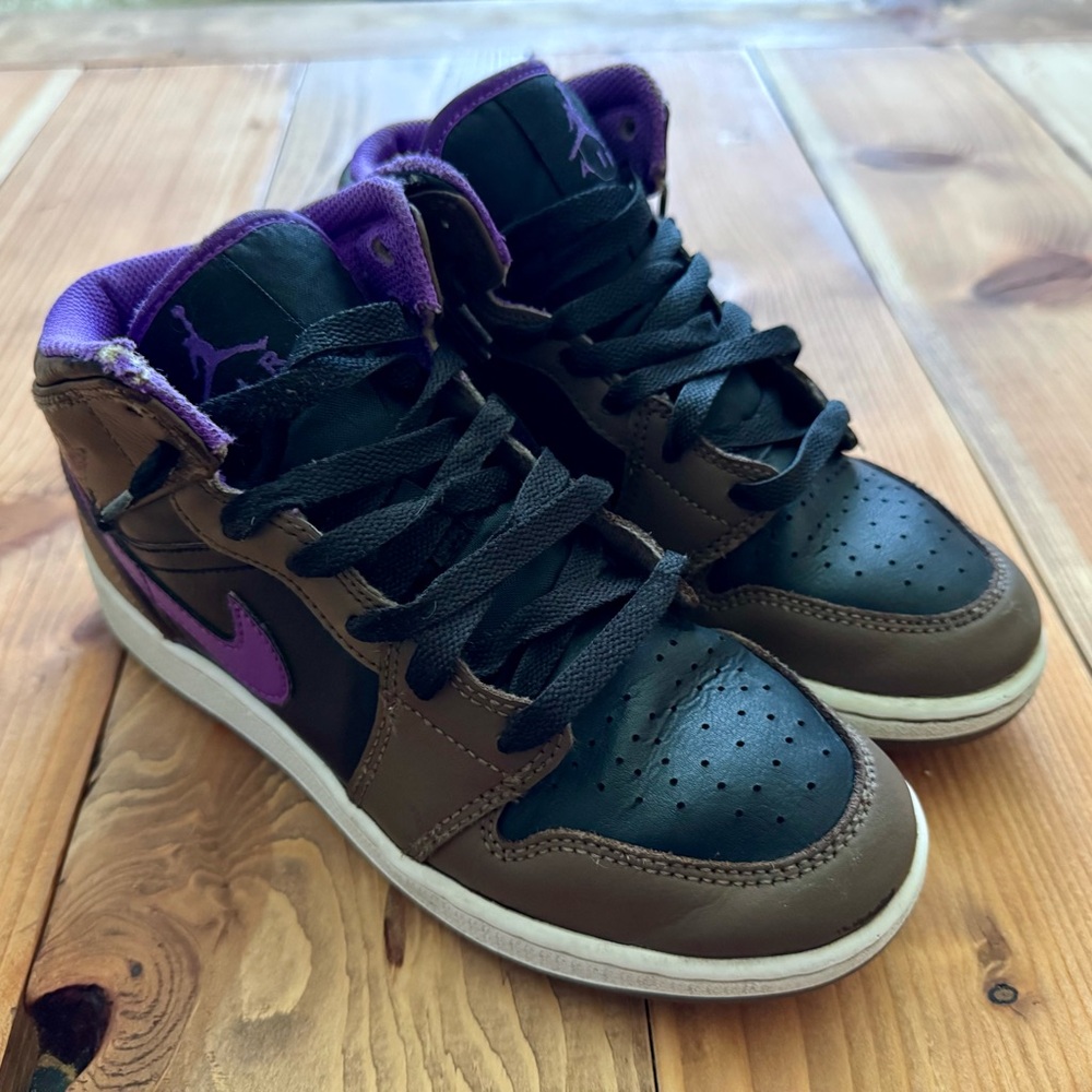 Nike Jordan 1 Mid 4Y